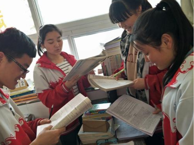 初中语文课听不懂怎么办？如何破解阅读陷阱，高效提取技巧？插图