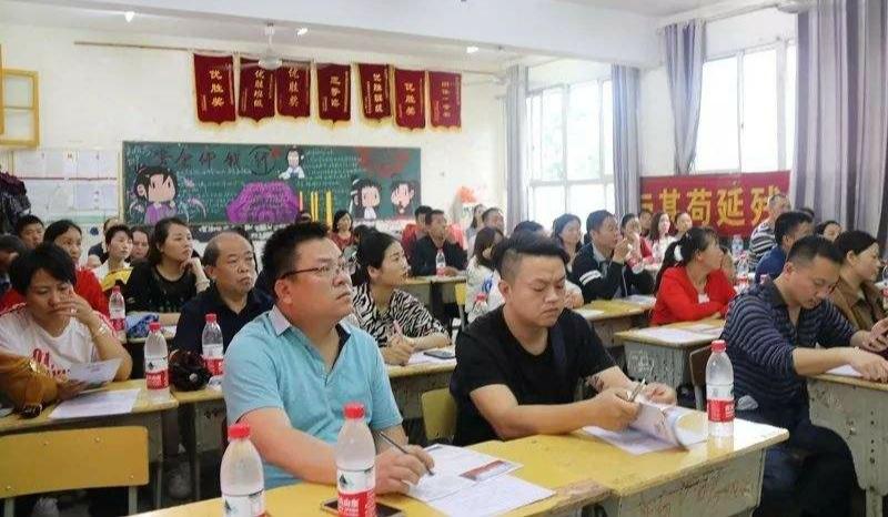 每天只睡5小时的高考生能考上985吗？