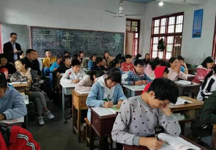 孩子如何提高沟通能力？怎样才能提升孩子的沟通技巧？插图