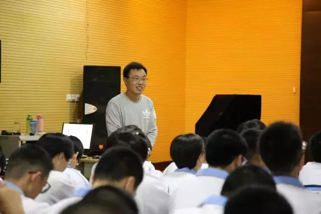 高中化学中的异构现象究竟有哪些？四同分别是什么？让中哥来检查一下，看谁能区分高中化学中的这些知识，每天都和我一起增加知识储备！插图