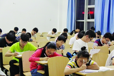 高考紧张会带来哪些表现？考前失眠是否有助于取得好成绩？心理秘诀大公开！插图