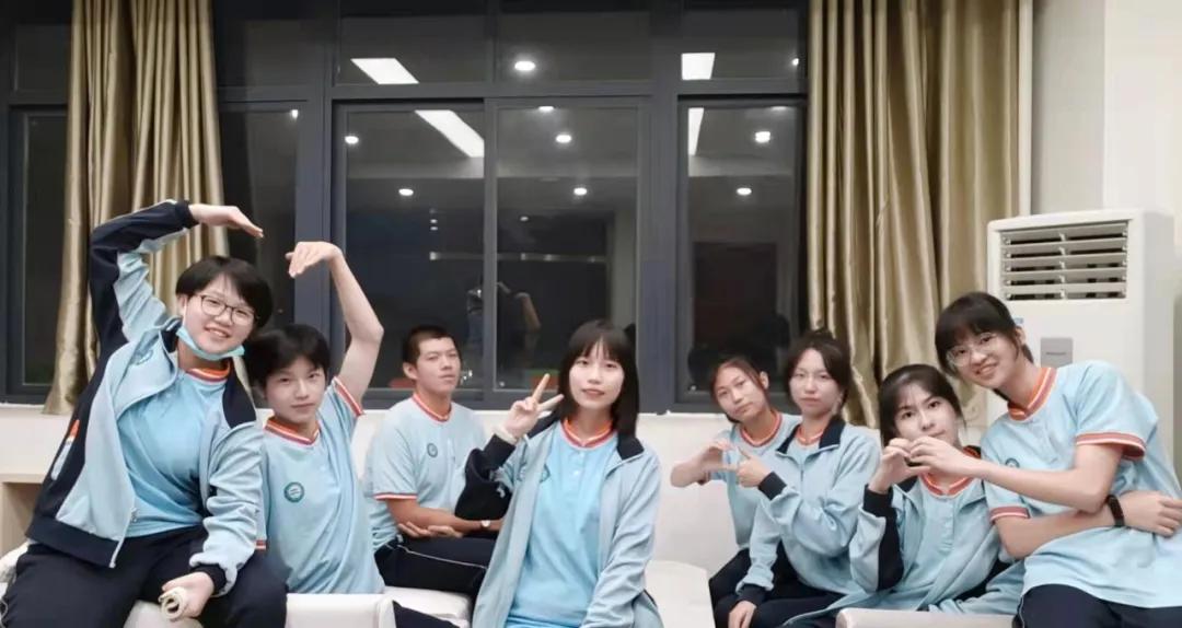怎么面对高中生活，如何在高中三年收获友谊与成长插图